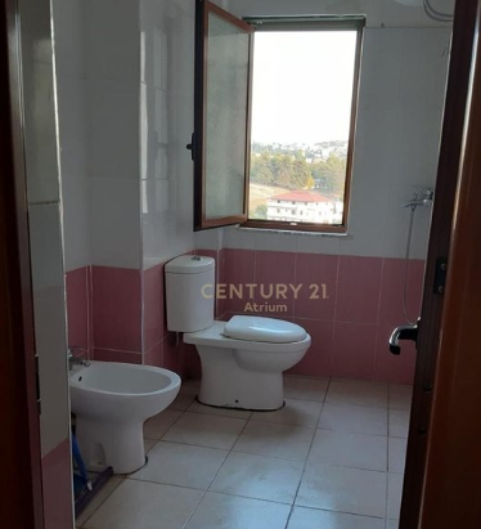POLIGRAFIKU NE SHKOZE, APARTMENT 1+1, FOR RENT
