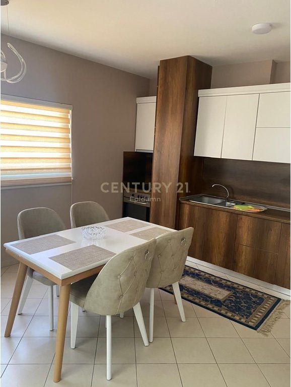 AFFITTASI APPARTAMENTO 2+1+2 A VOLLGA!  750 € /Mese
