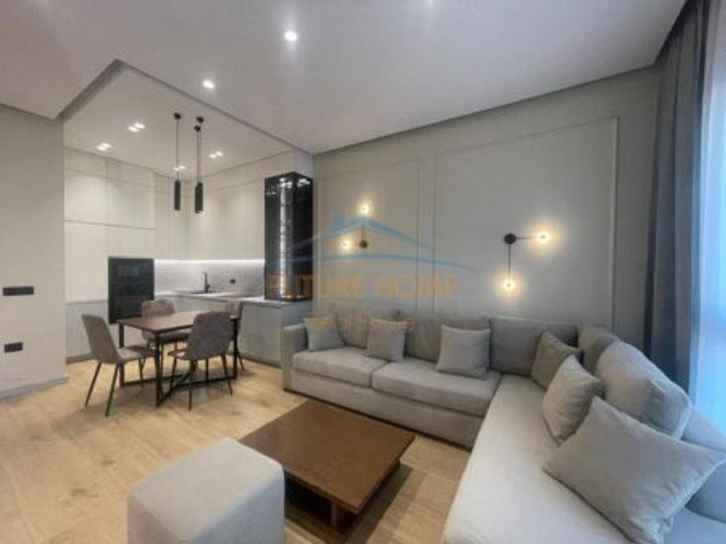 In vendita, Appartamento 1+1, Via Kavaja, Complesso Square21, Tirana.