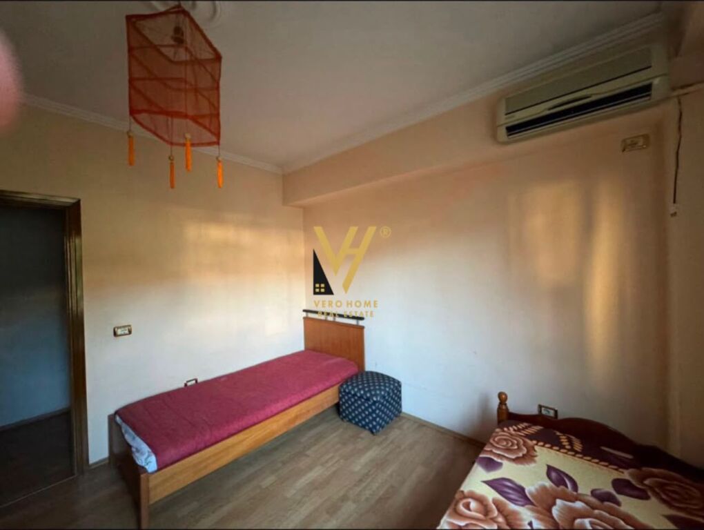 JEPET APARTAMENT 3+1+2+BLK ME QERA TE OXHAKU 60.000 LEKE