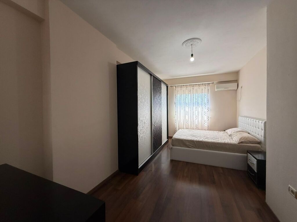 QERA APARTAMENT 2+1+2 UNAZA RE
