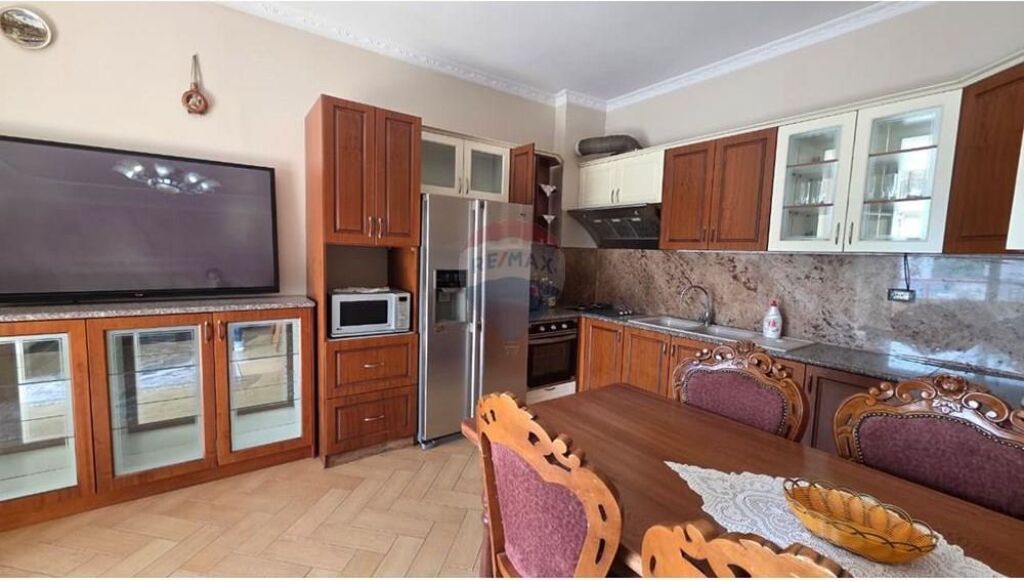 Apartment 3+1 for sale, Vlore