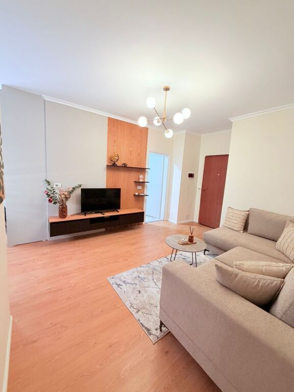 AFFITTASI APPARTAMENTO 1+1 NELL'AREA DI VOLLGES, DURRES