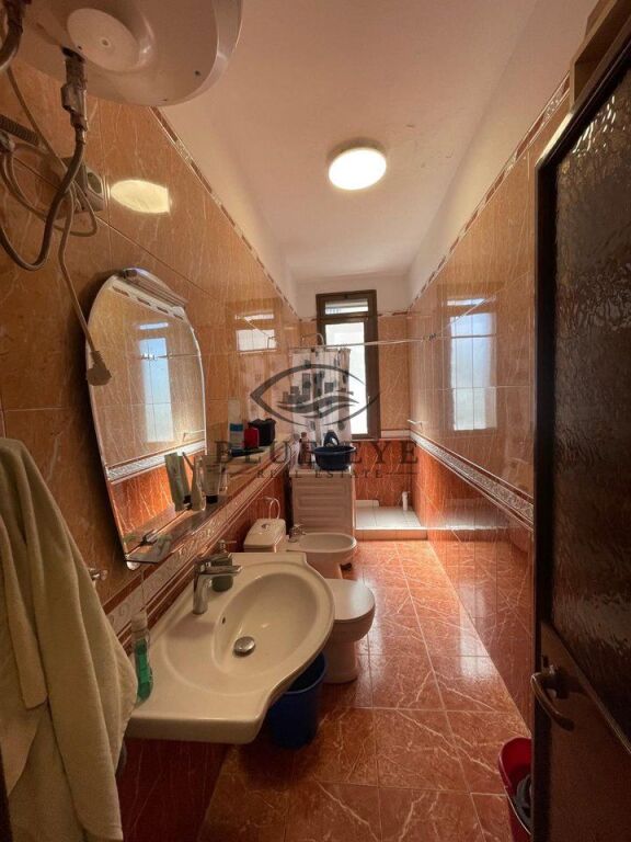 Appartamento 2+1 in vendita a Vollga, Durrës con vista mare.