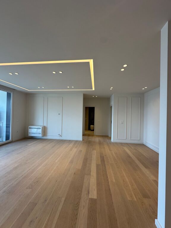 3+1 Apartment for Sale near Pallati i Brigadave