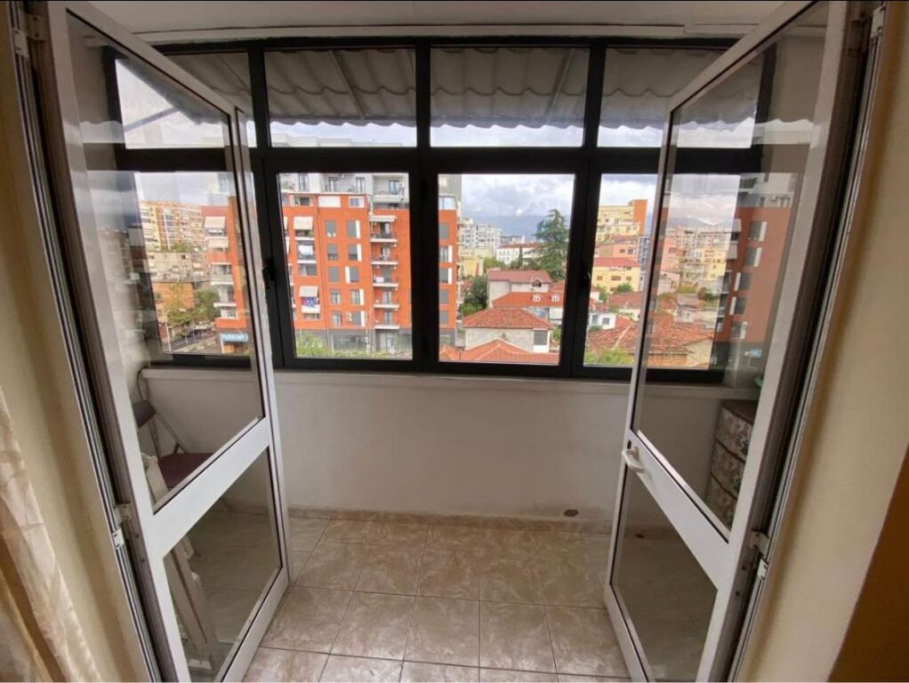 Rent | Apartament 2 + 1 | Prokuroria e Rrethit Gjyqësor Tiranë | 550 €/month