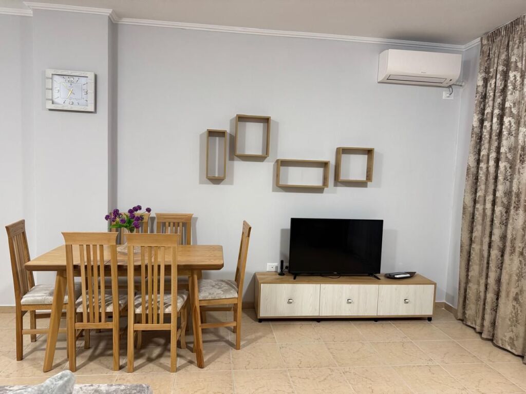 🏢Bulevardi i Ri,Rruga Filip Jano rents apartment 2+1+2+2 parking spots, furnished.80,000Leke