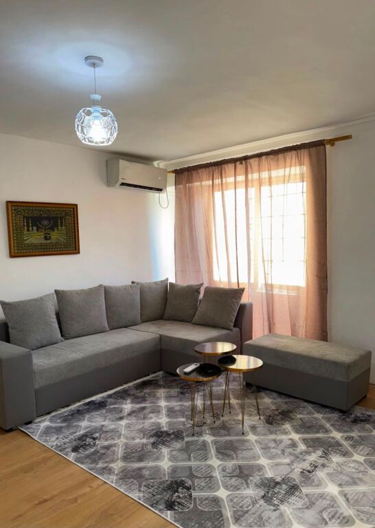 Appartamento 1+1 in affitto in Via Bardhyl!