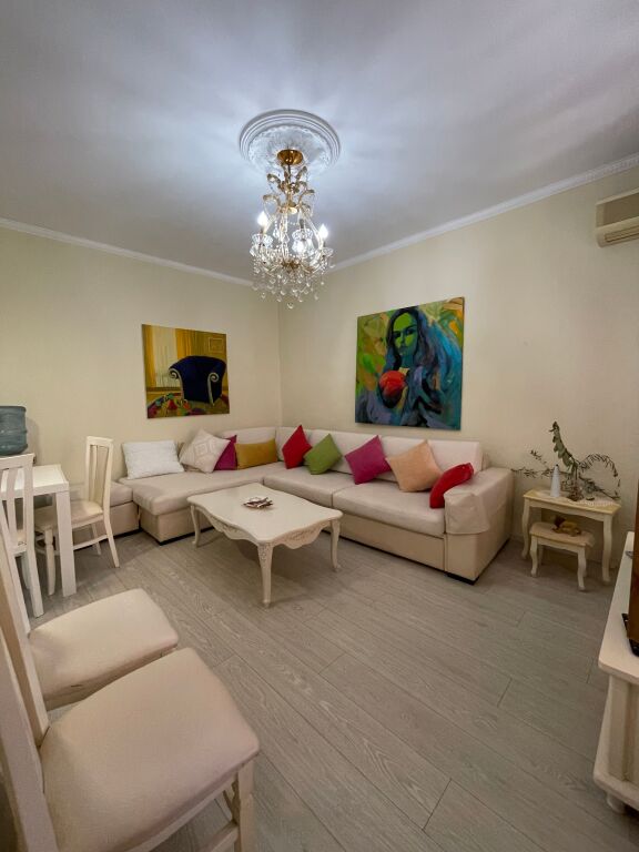 🏡 APPARTAMENTO IN AFFITTO 2+1 + BALCONE – Tribunale, Durrës