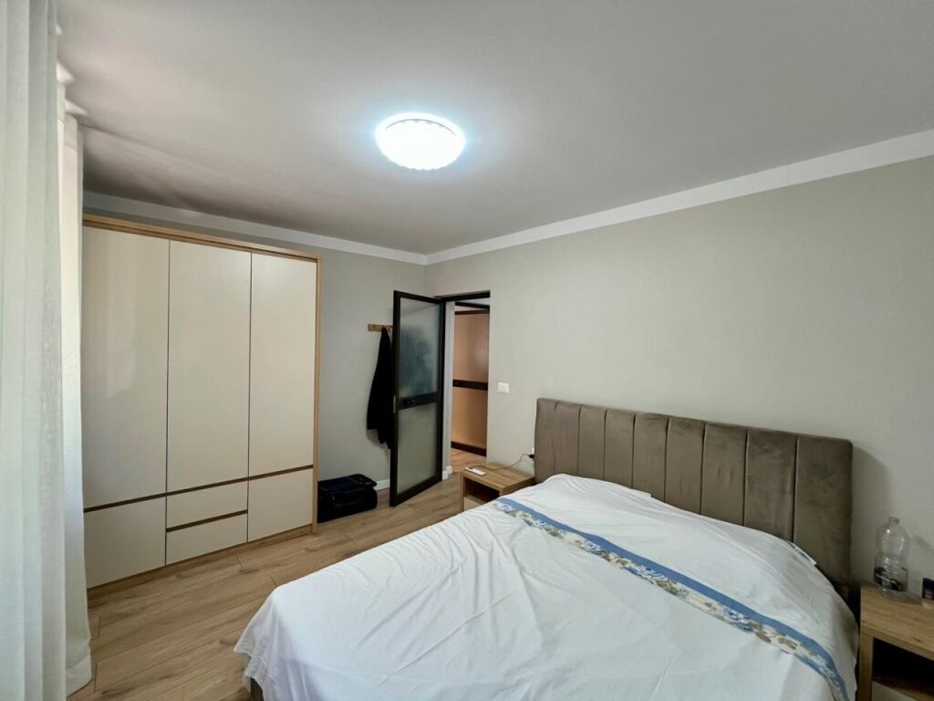 Rent, Apartment 1+1, "Shkolla e Kuqe", Tirana.