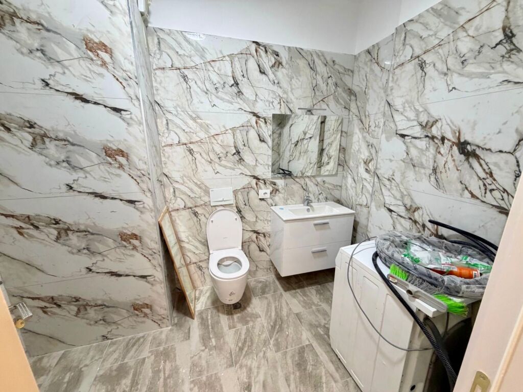 🏡 AFFITTO SUPER Appartamento 2+1 Con 2 Bagni 📍 Via 5 Maji, Tirana ✨