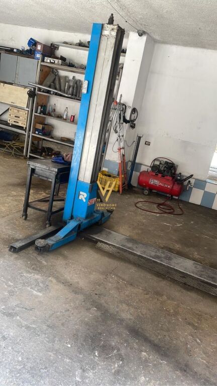 CAR SERVICE 60 M2 FOR RENT ON DAJTIT STREET 70,000 LEKE