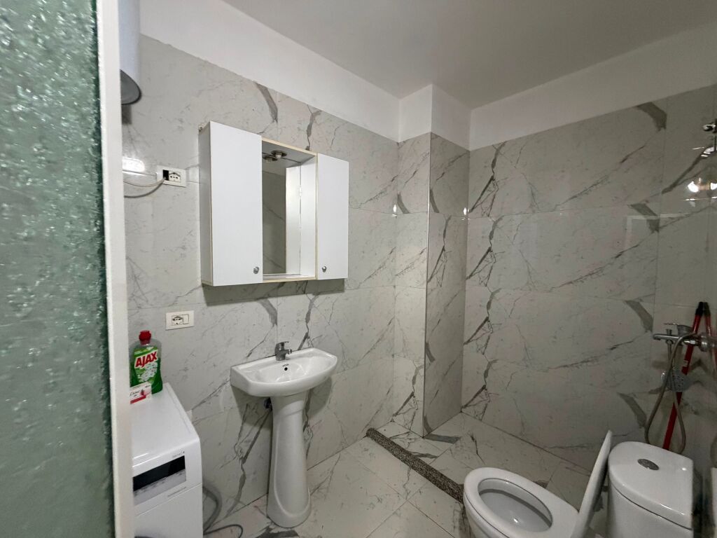 Apartment 1+1 for sale at Rrota Kuqe