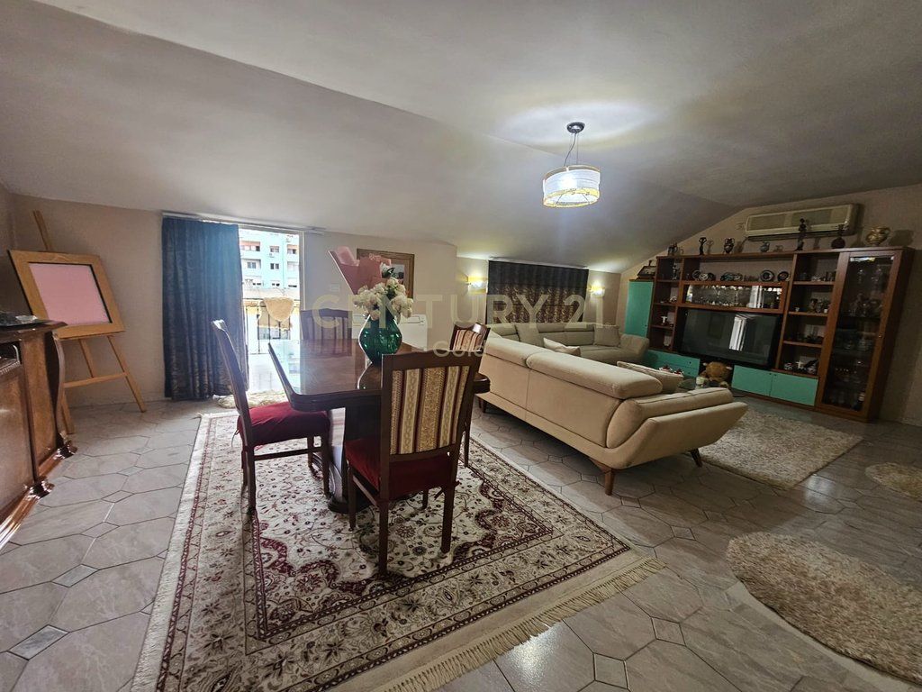 APARTAMENT PER SHITJE 2+1 TEK SHKOLLA DESHMORET E LIRISE !Gold142447
