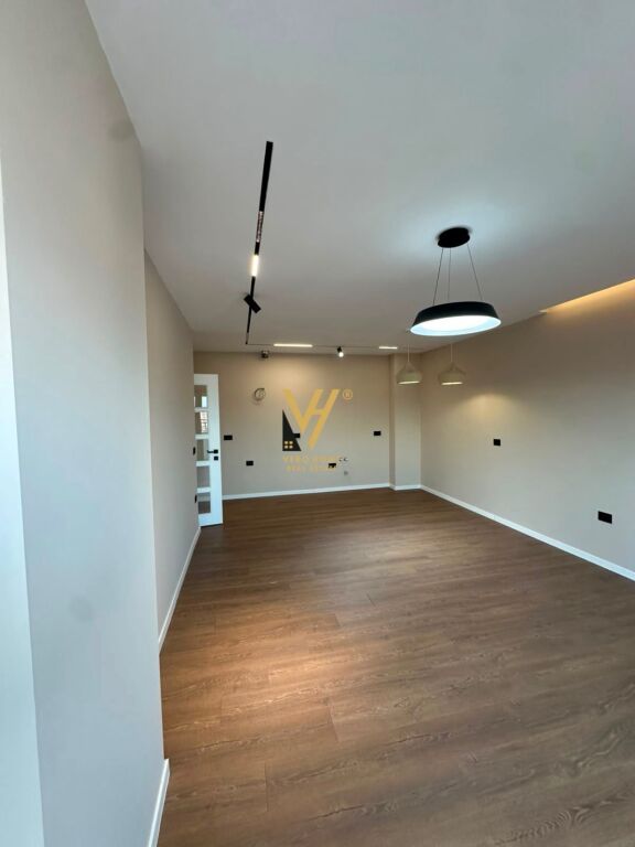 APPARTAMENTO 2+1+2+BLK IN AFFITTO A KOMUNA E PARISIT 70.000 LEKE