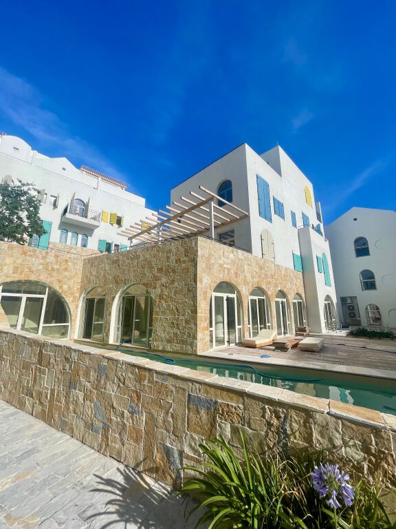 Shitet Apartament 1+1 tek Santorini ne Dhermi