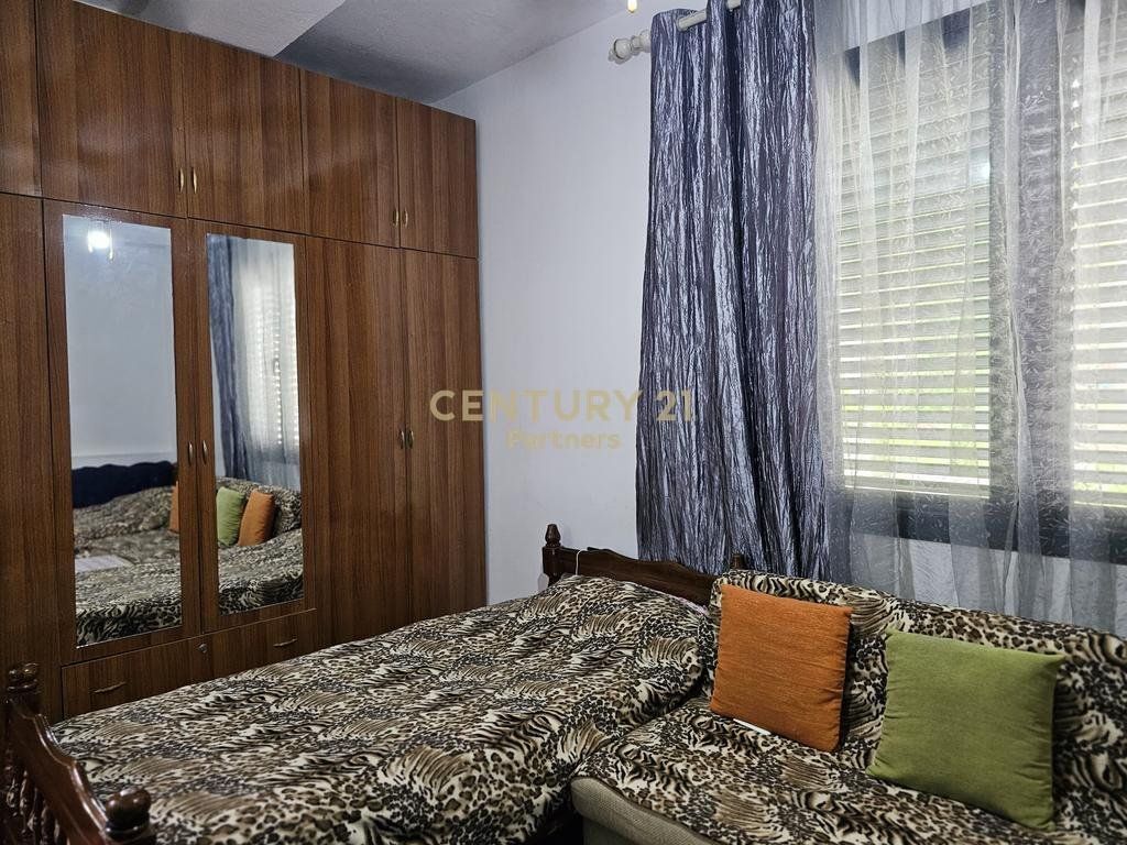Villa privata su 2 piani in vendita in via Jordan Misja 350.000 €