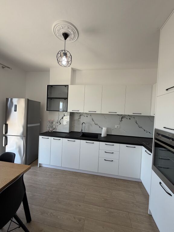Apartament 2+1 + Parkim për Qira – Univers City