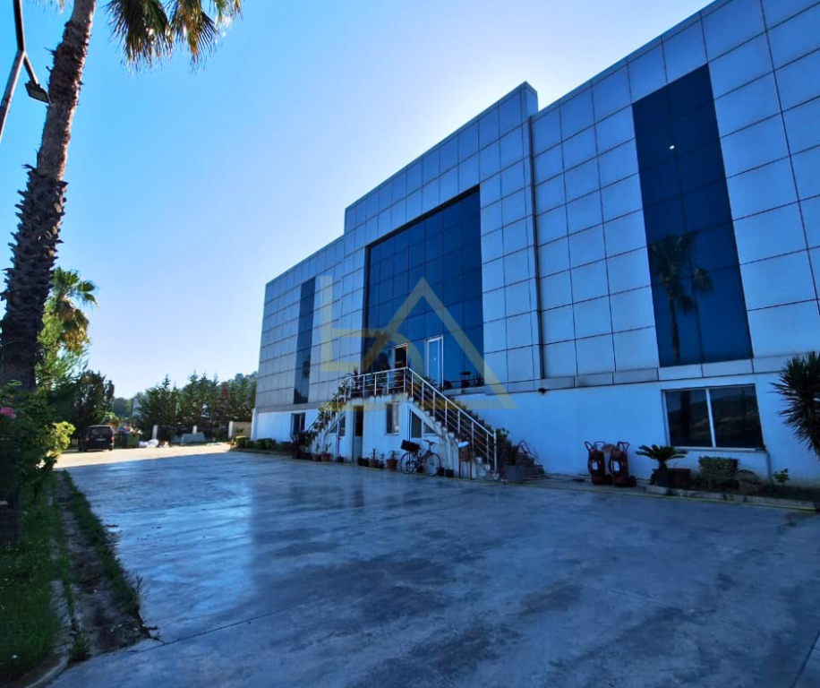 Jepet me Qira Ambient Biznesi – Vorë, Tiranë