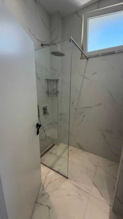 Appartamento Moderno 2+1 con Vista Mare – In Affitto sulla Spiaggia, Durazzo