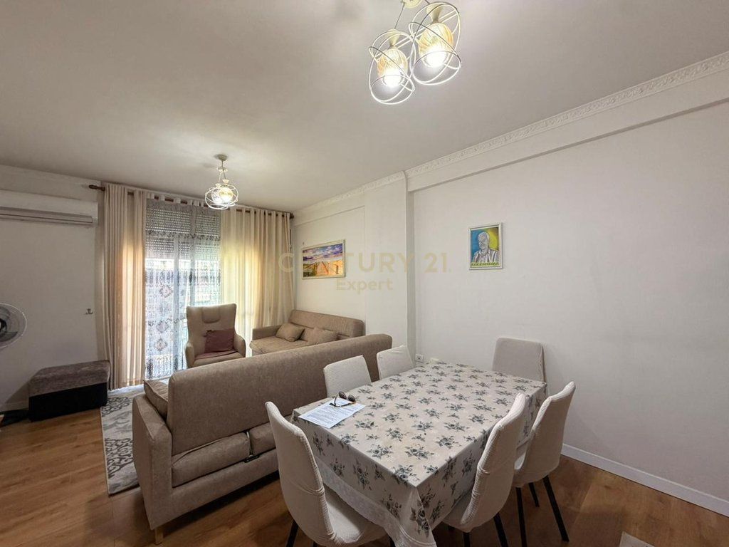 Apartament 1+1 me Post Parkimi për shitje në Astir, Tiranë!