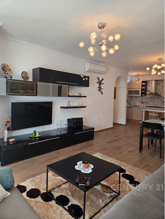 FOR SALE APARTMENT 2+1+GARAGE IN THIS EX-URT'ja !!!