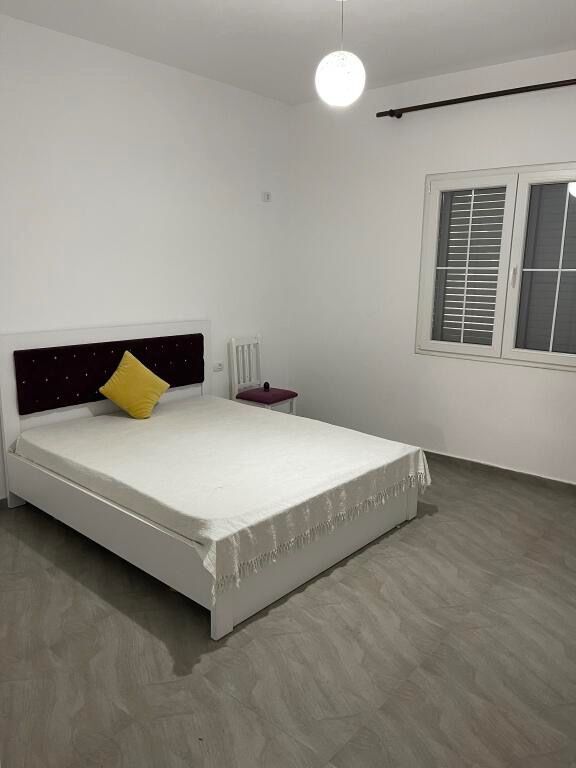 Apartament 2+1 me qera tek Jordan Misja prane Lavazho 007