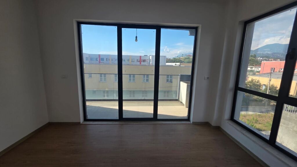 Affitto | Apartament 2 + 1 | Zgara 5 Maj | 500 €/mese