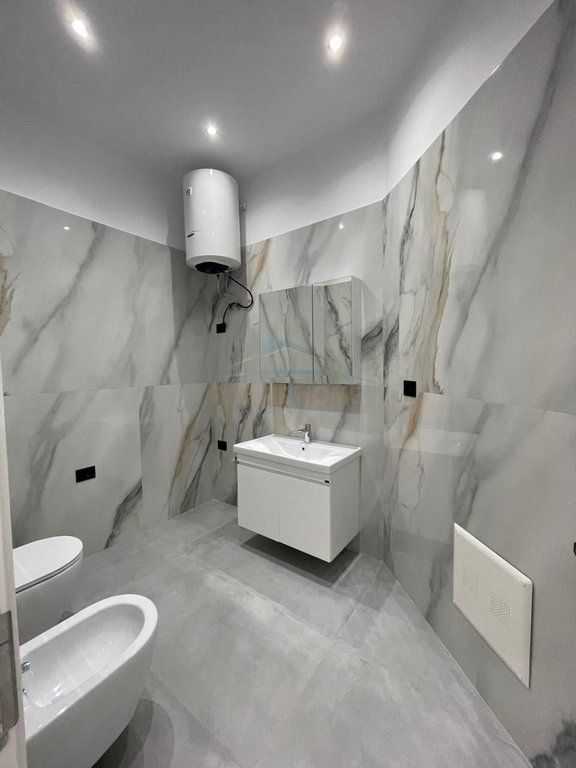 In vendita, Appartamento 1+1, Via ''Murrat Terbaci'', Vlorë.
