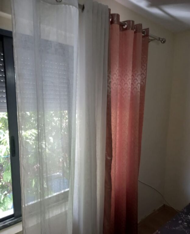 Jepet me qira apartament 2+1 tek rruga Frosina Plaku prane Report TV  450 mije leke te vjetra