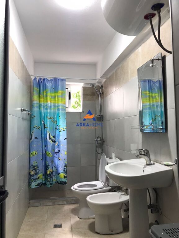JEPET ME QERA APARTAMENT 1+1+BALLKON "LAPRAKE" 38.000 LEKE
