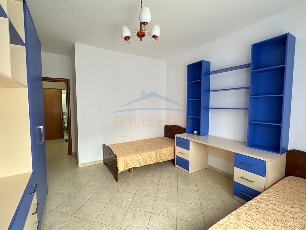 Rent, Apartment 3+1+2, Panorama Street, Tirana.