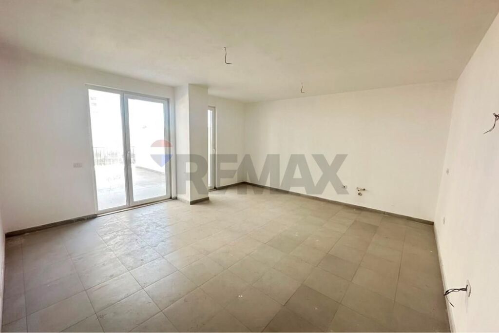 Appartamento 2+1 in Vendita 21 Univers City