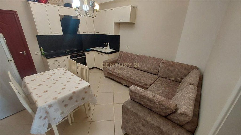 Appartamento 1+1 in affitto ad Astir. 400 € /Mese