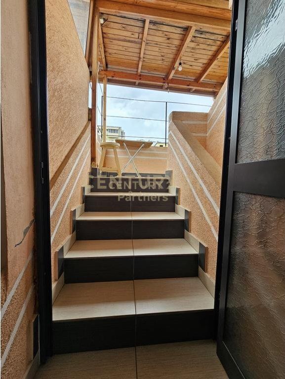 Villa privata su 2 piani in vendita in via Jordan Misja 350.000 €