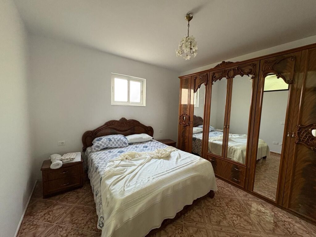 Apartament 2+1+2 prane gjykates durres PER QIRA