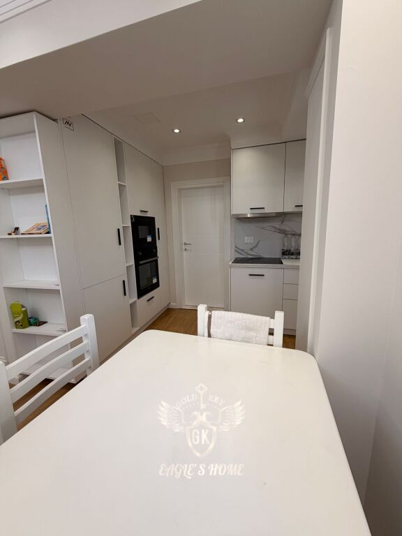 🏡 APARTAMENT ME QERA 1+1 + BALLKON +POST PARKIMI FLAG SHIP CENTER DURRES