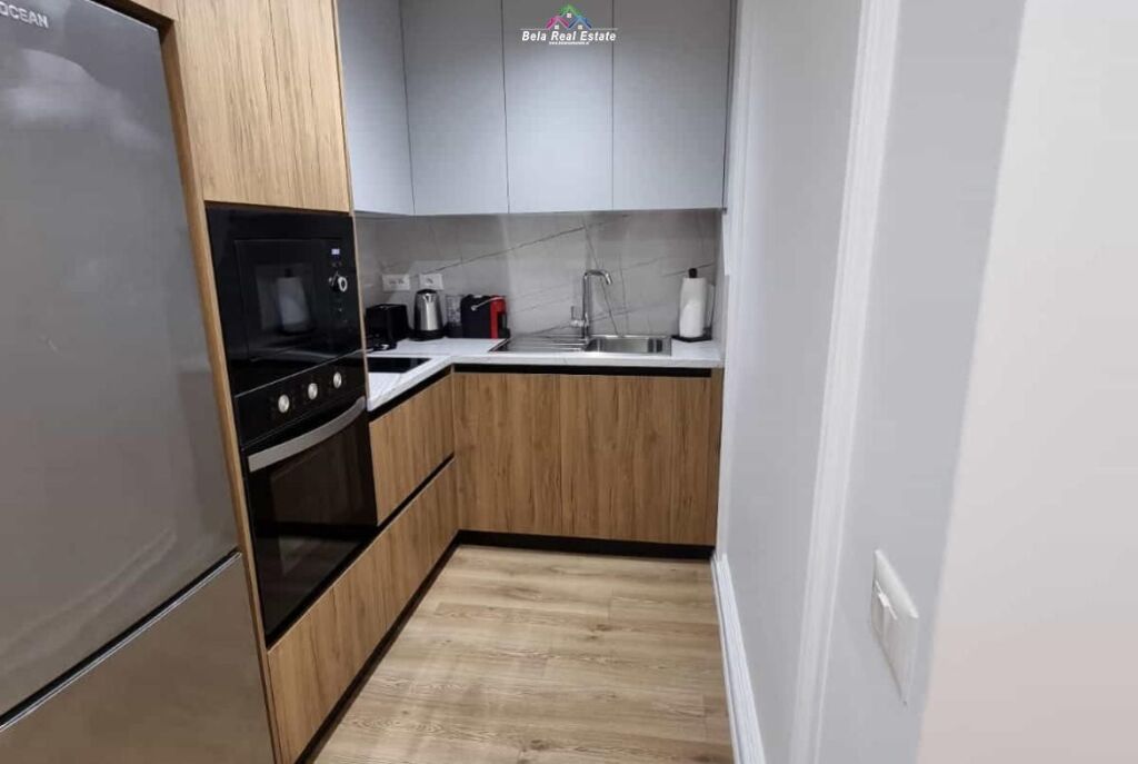 Appartamento\Duplex 2+1+2 in affitto nel Centro (ID B2201942) Tirana