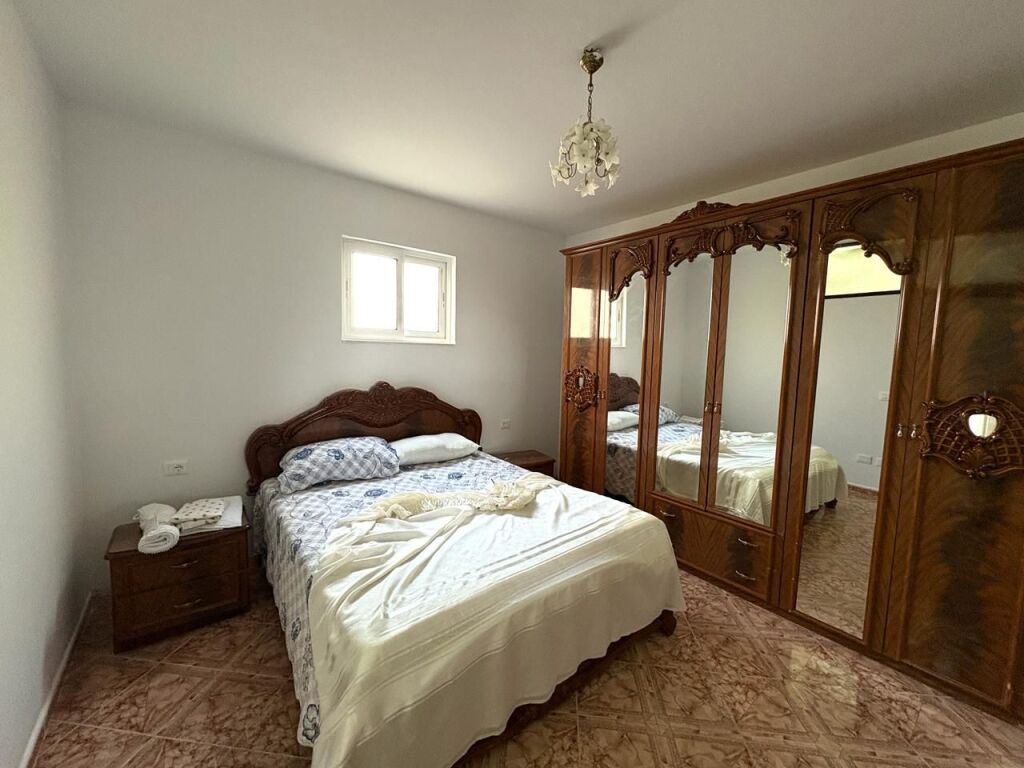 Apartament 2+1+2 prane gjykates durres PER QIRA