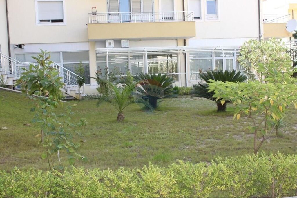 Appartamento 3+1+2 in vendita, Via Peti