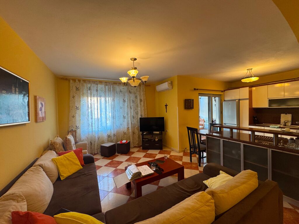 For sale, Apartment 2+1+2, Kosovareve Street, Tirana