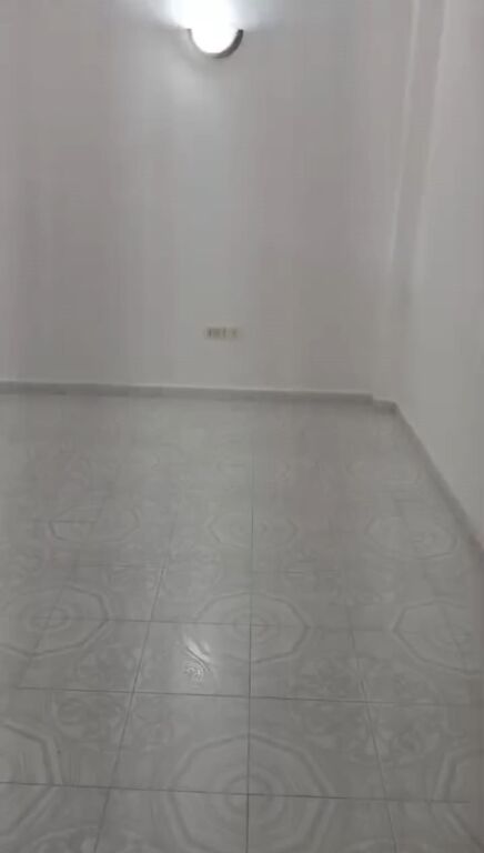 Affitto | Vilë 2 + 1 | Tregu Elektrik | 350 €/mese