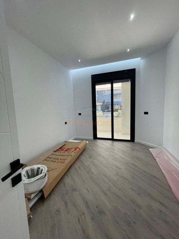 In vendita, Appartamento 1+1, Via ''Murrat Terbaci'', Vlorë.