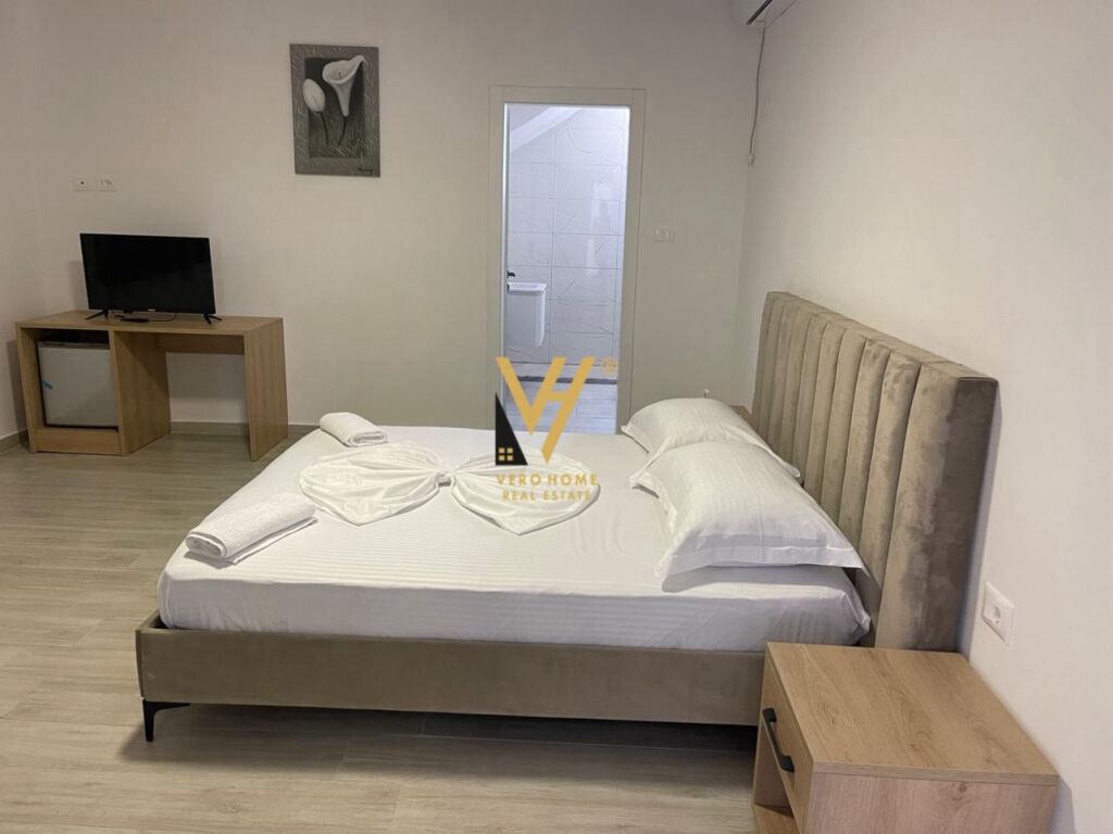 HOTEL IN VENDITA A RROTA E KUQE, GOLEM 800.000 EURO