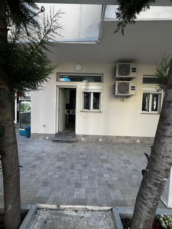 Appartamento 1+1 Super Investito, 250 metri dal Mare, Golem - Verande Private e Posizione Premium. Prezzo: 70'000 Euro !