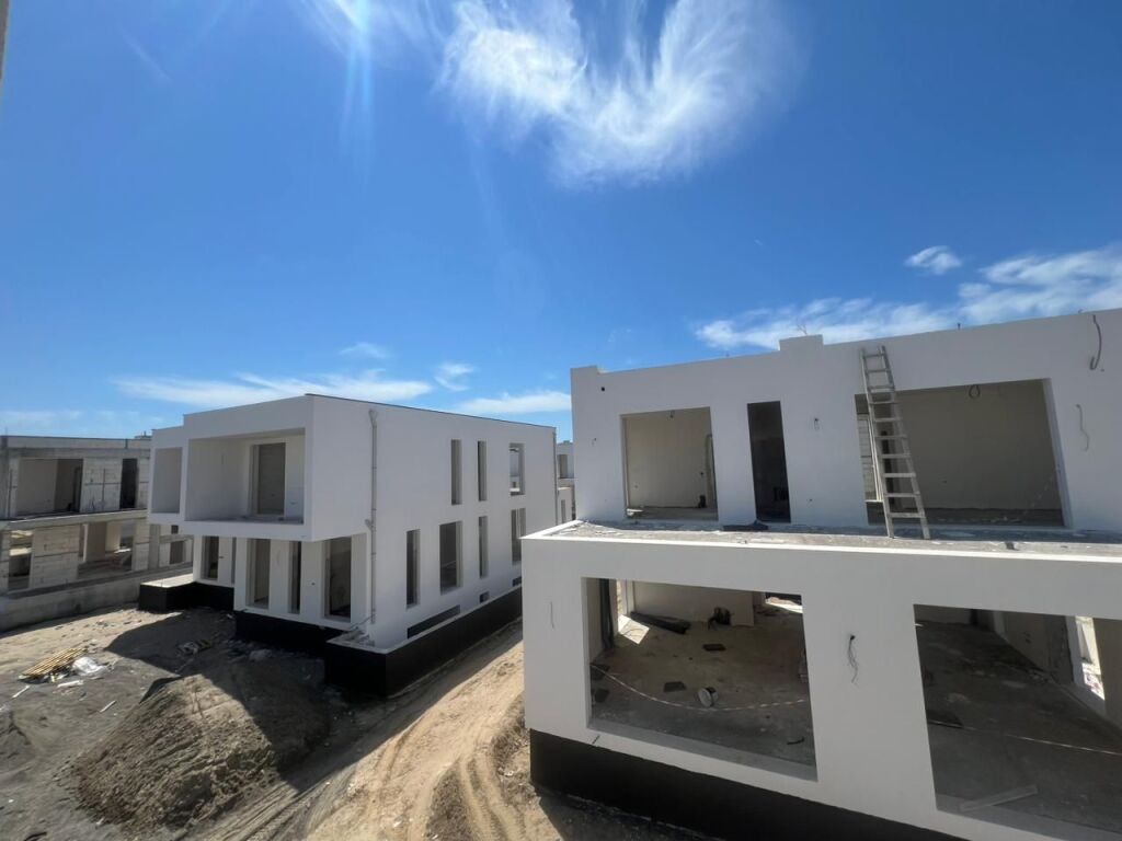 Individual Villa for Sale