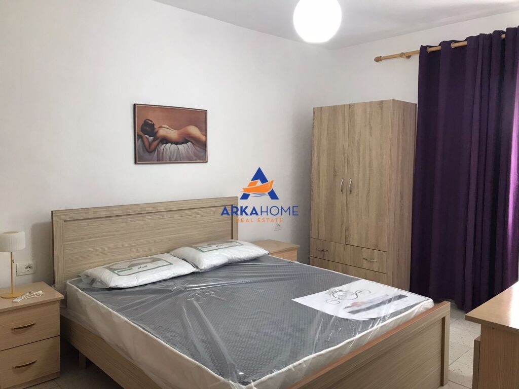 JEPET ME QERA APARTAMENT 1+1+BALLKON "LAPRAKE" 38.000 LEKE