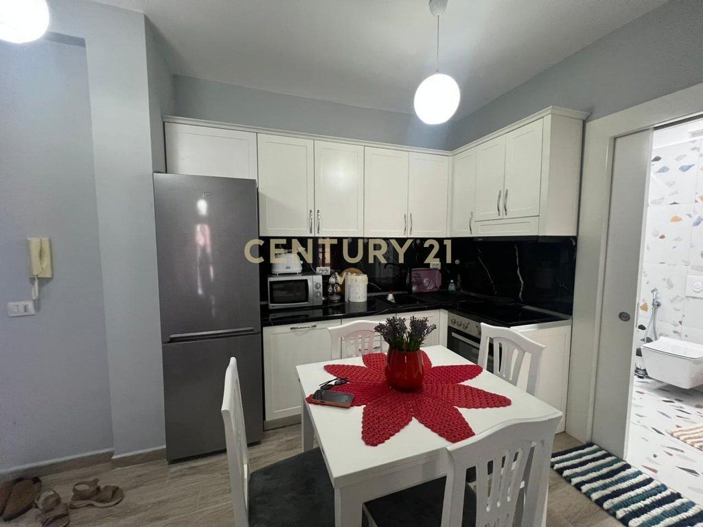 VENDESI APPARTAMENTO 1+1 A GOLEM, 70m CON VISTA MARE !!