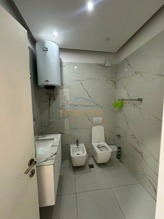 Affitto, Appartamento 2+1+2, Fresk, Tirana.