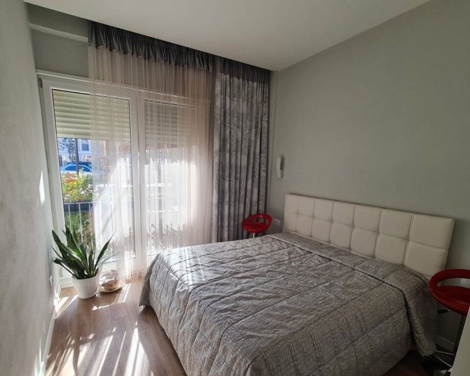 Appartamento 3+1+2 in vendita in residenza privata, vicino a Tegu.